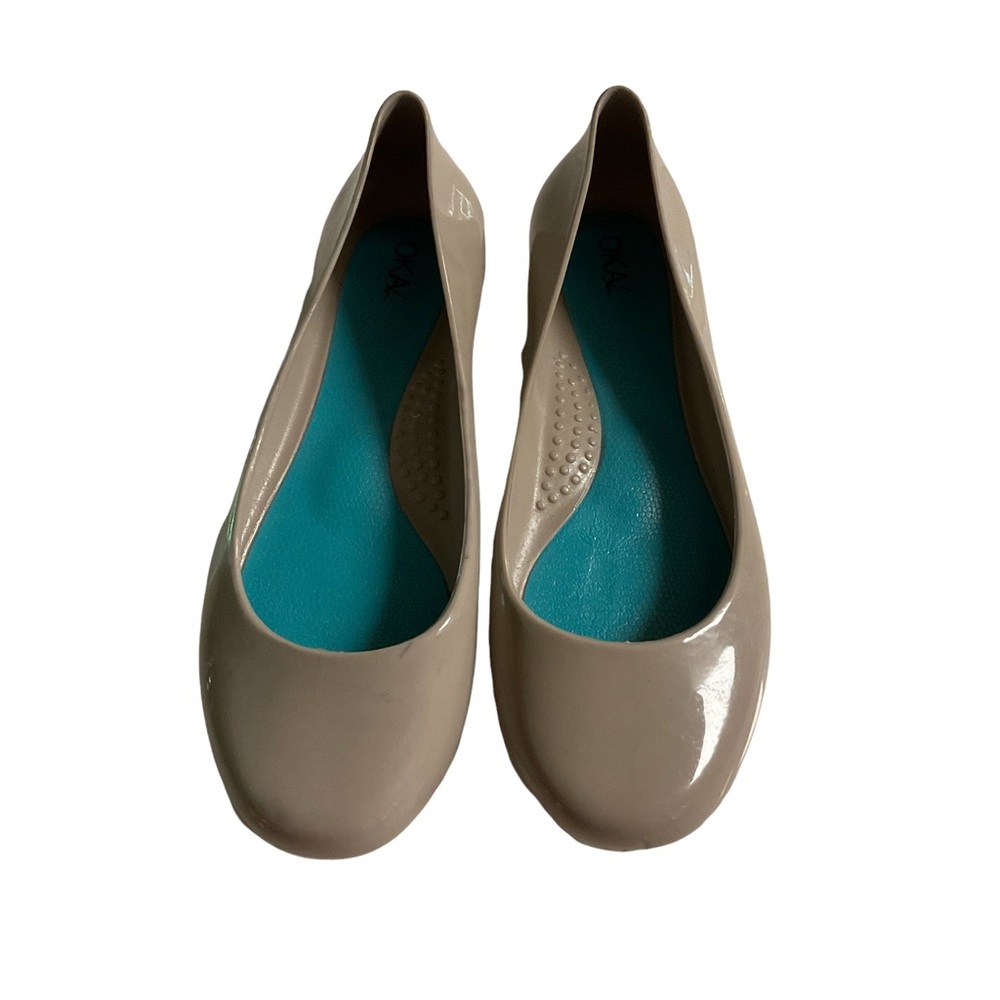 OAKb Women’s flats, size 7